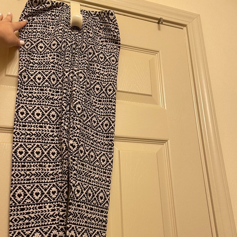 Lularoe Leggings OS Black & White